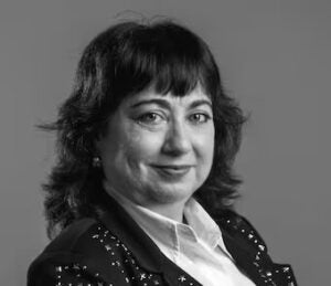 woman smiling to the camera